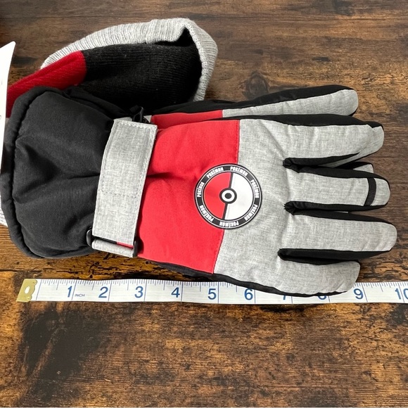 NWT Pokémon knit pom pom beanie hat and insulated glove set, Adult O/S. - Picture 4 of 11